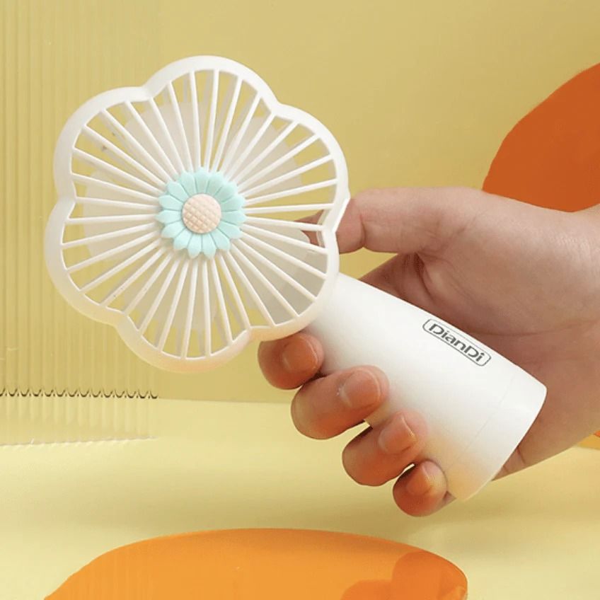 Compact Flower Fan – Stylish Mini Desk Fan with Adjustable Speeds & Quiet Cooling - Infinitygallery.store