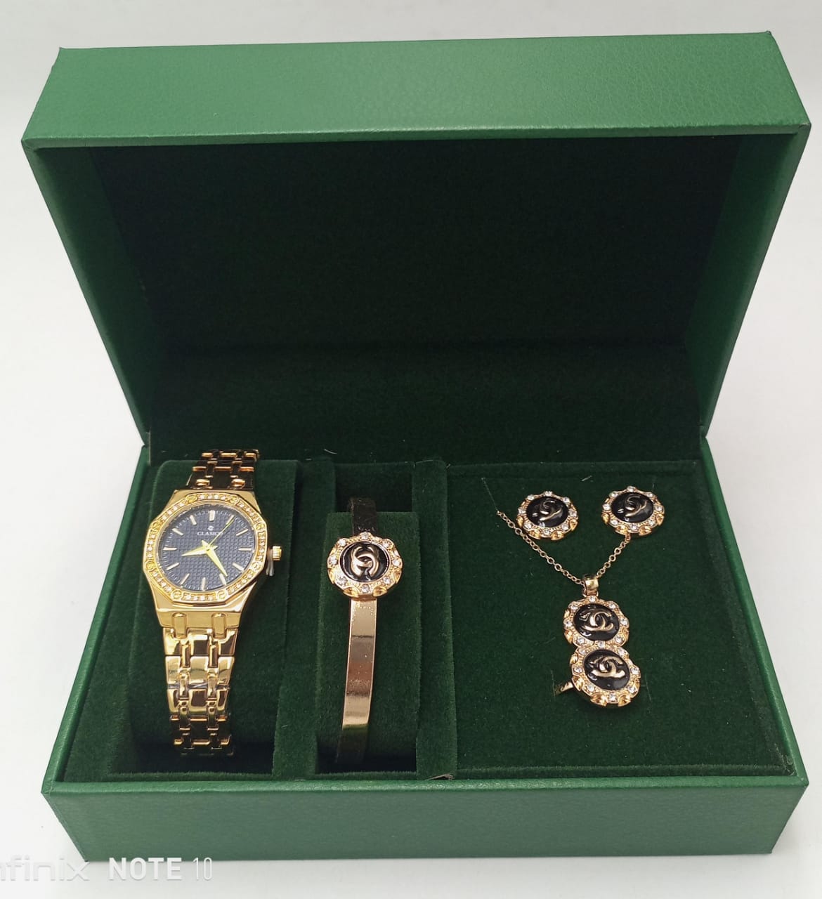 Eterna Belle Women’s Watch Set – Elegant Watch with Necklace, Earrings & Bangles - Infinitygallery.store